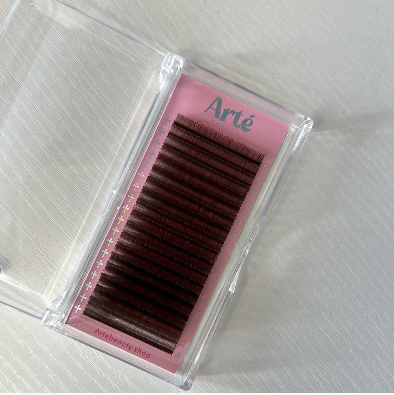 Brown Lashes (10-18mm Mixed Tray)